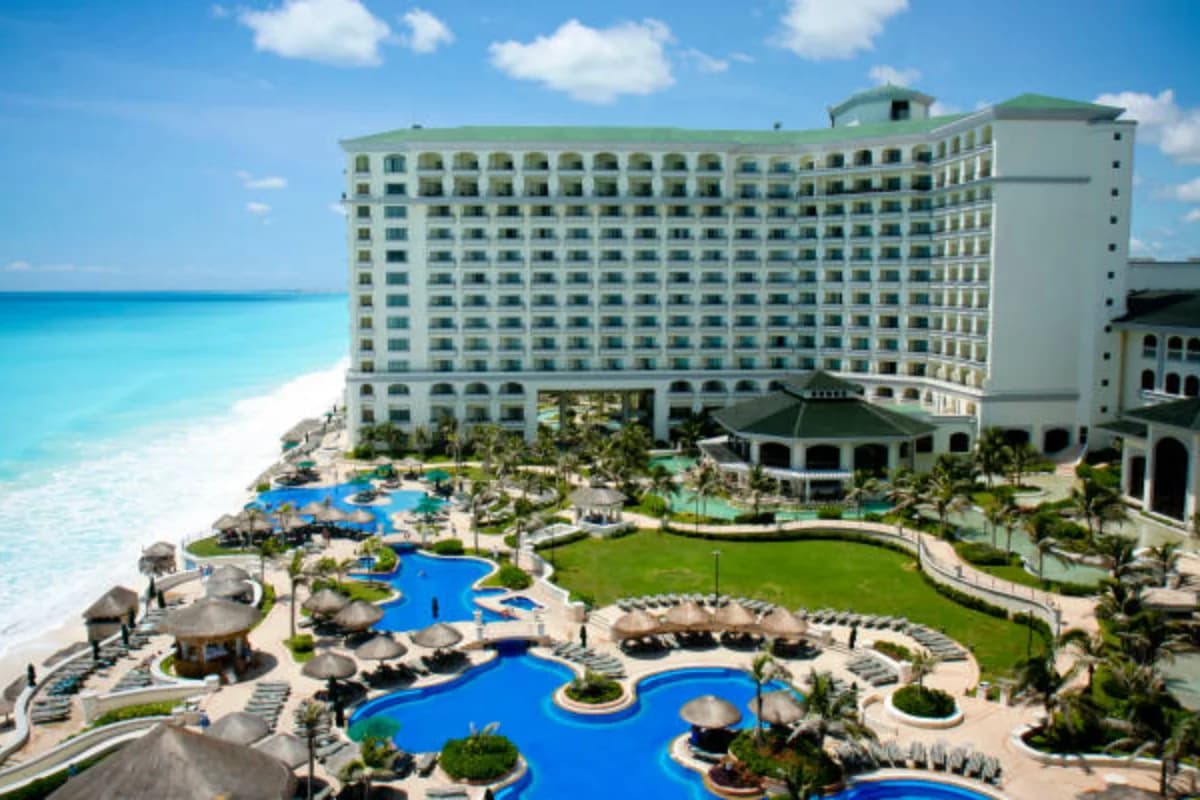 A stunning view of the Atlantis, The Palm resort.